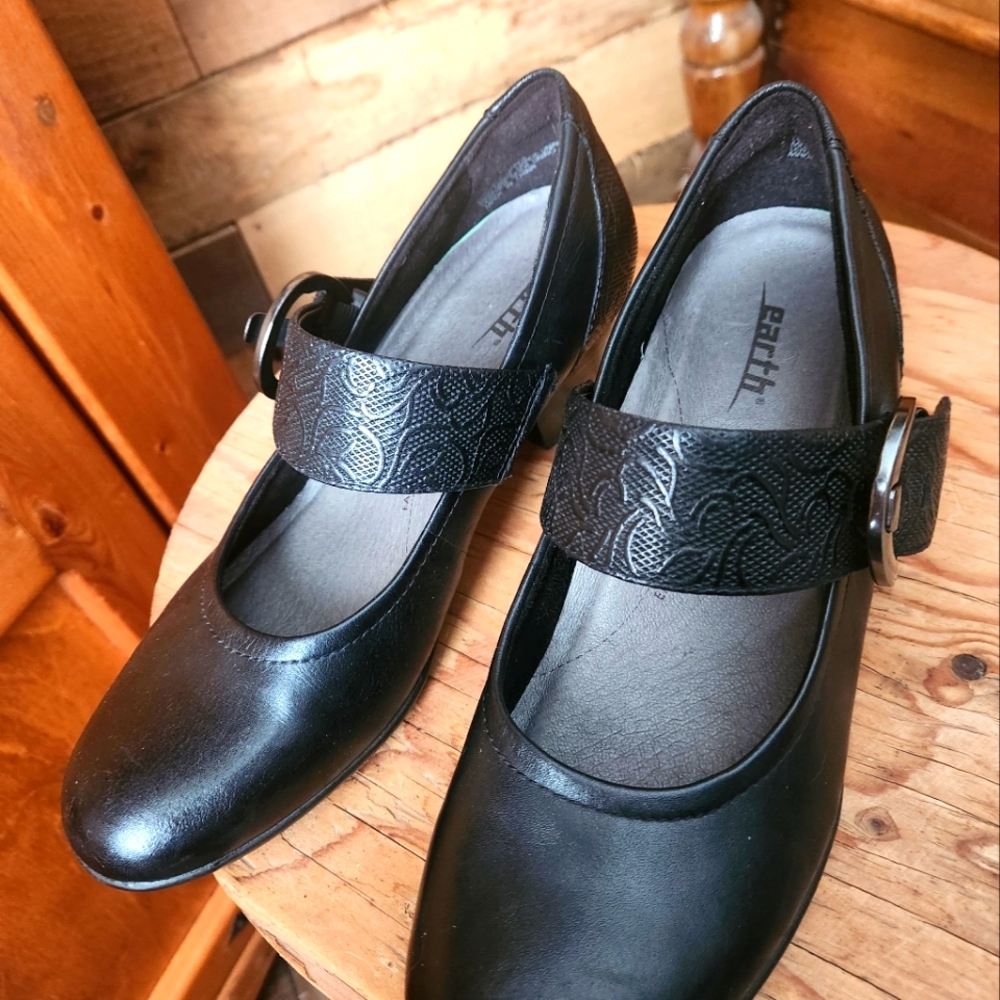 EARTH- NOBLE BLACK SMOOTH & EMBOSSED LEATHER MAY JANE COMFORT HEELS-SIZE 8.5 - Picture 7 of 7